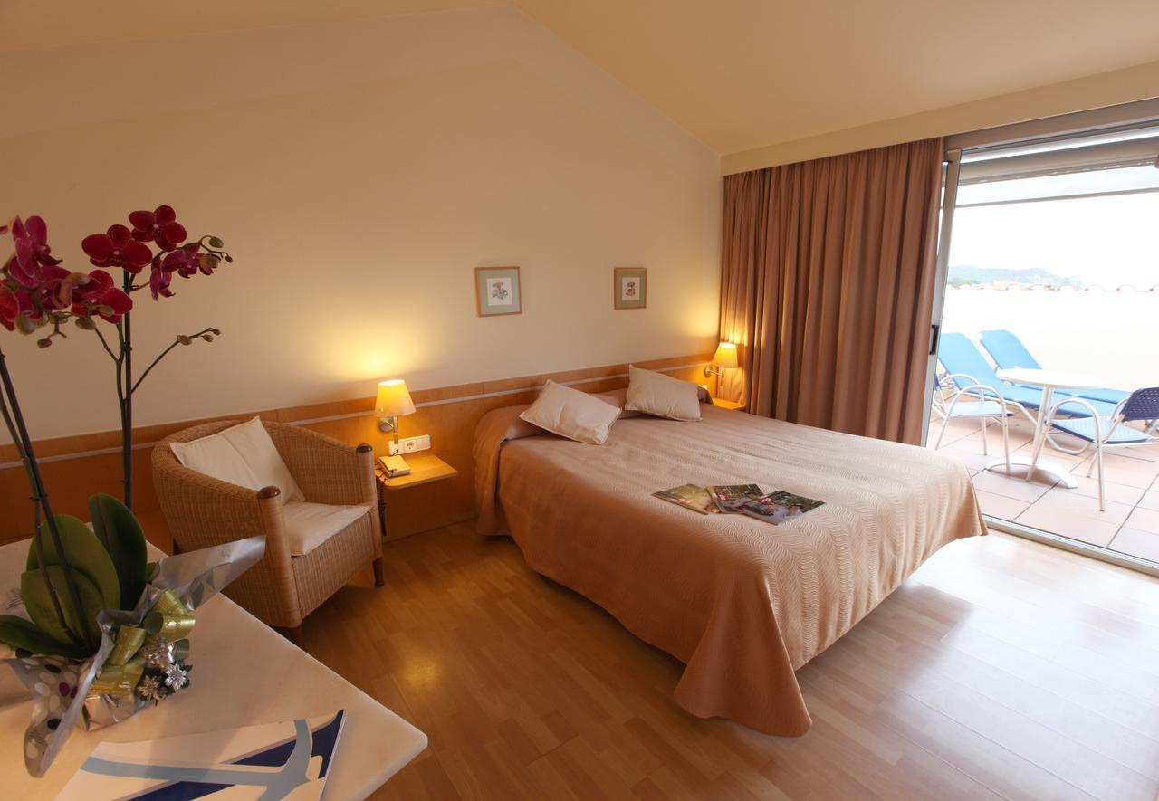 Hotel Ancora Palamos Luaran gambar